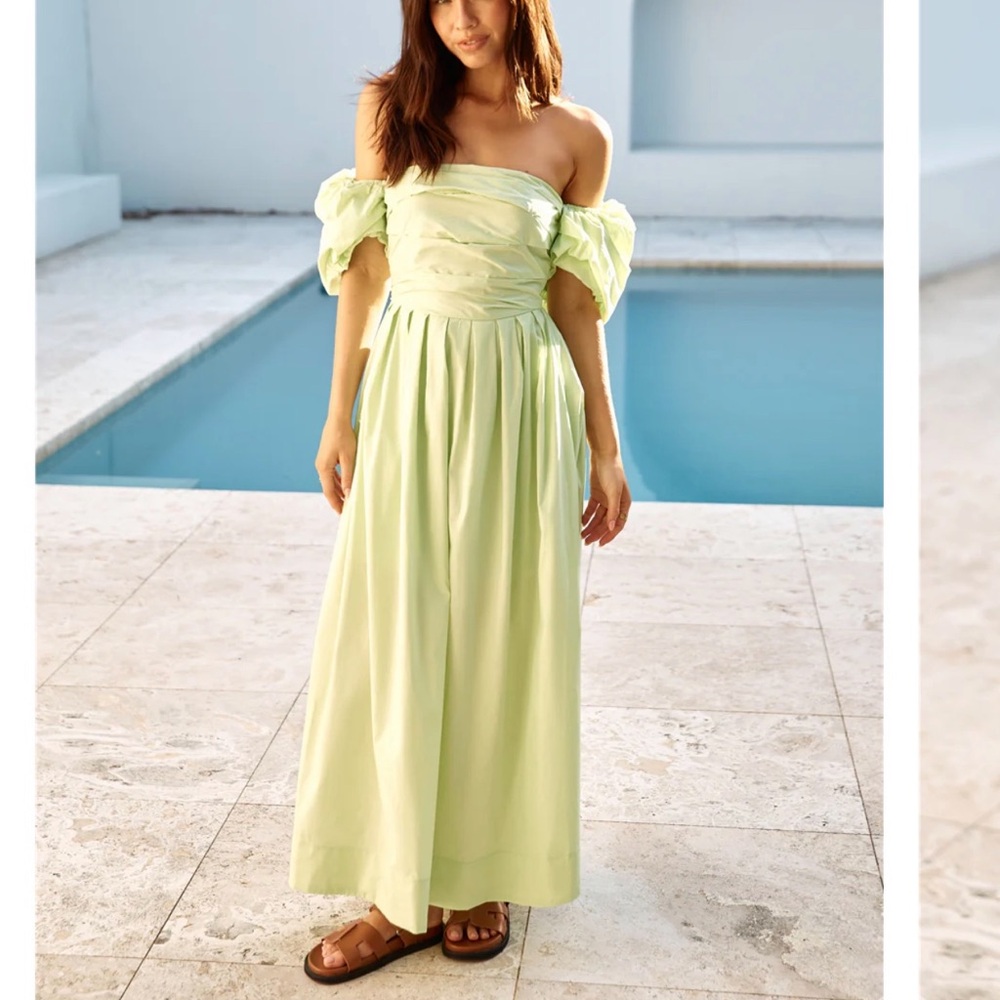 Puff sleeve dress